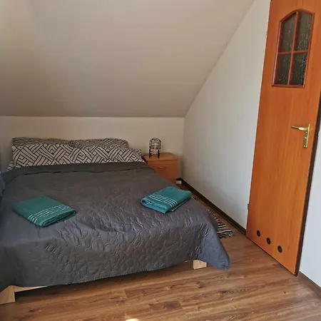 Pensjonat Wedzarnia Pod Lasem *